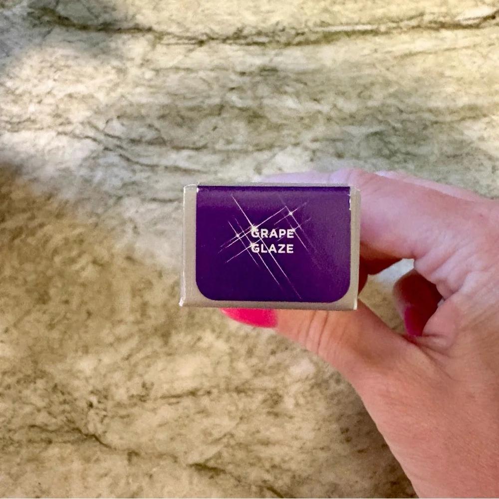 NEW UNUSED Bite Beauty Crystal Crème Shimmer Lip Crayon in Grape Glaze